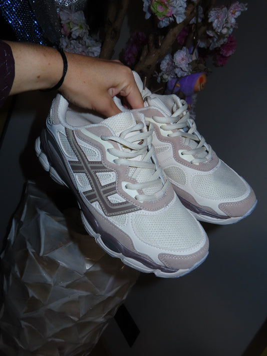 Hailey Retro Sneakers